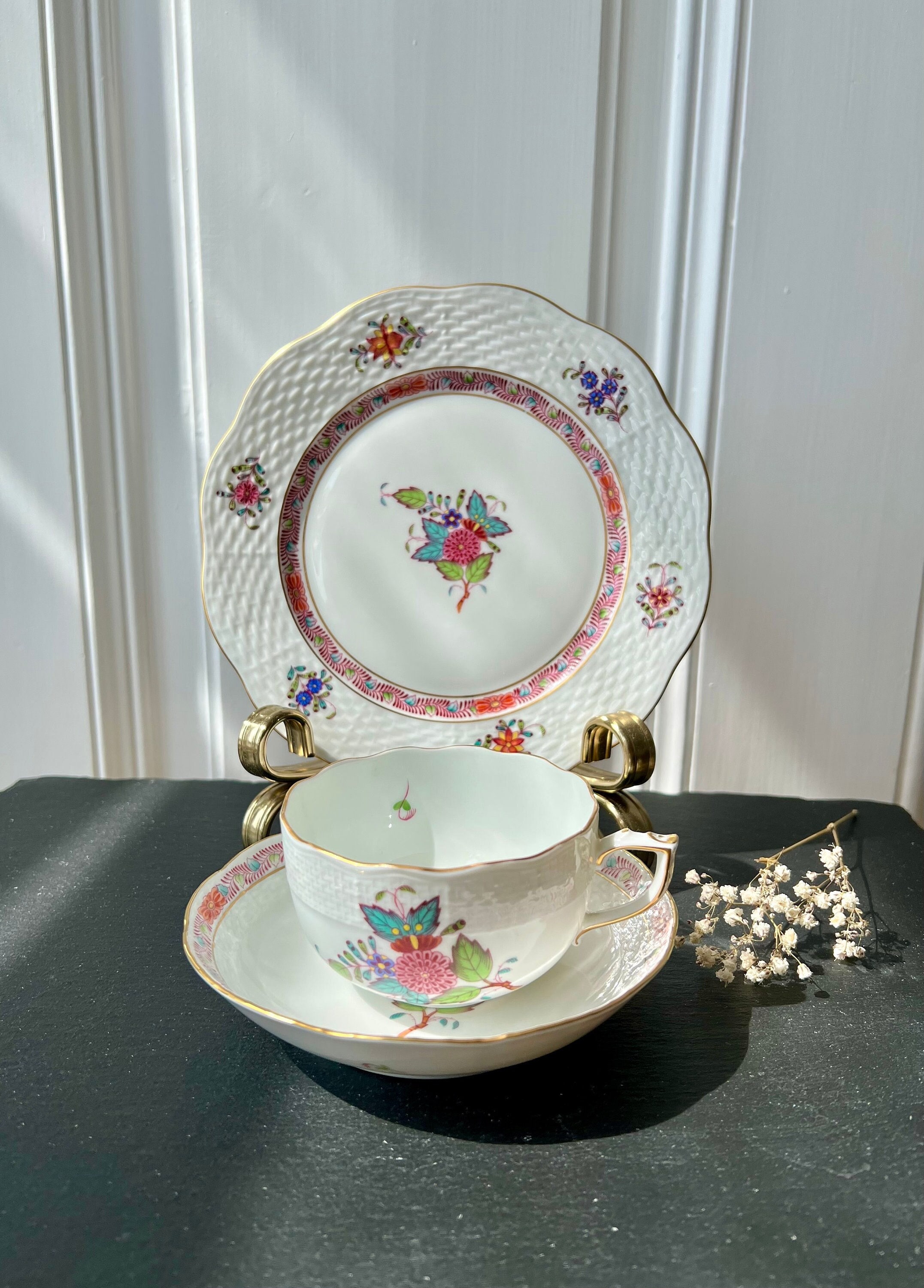 Laut sprechen entlasten Über Kopf und Schulter herend teeservice Punkt