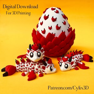 Puede incluir: Imagen de descarga digital que presenta un huevo de dragón impreso en 3D y tres figuras de dragón. El huevo es blanco con detalles rojos en forma de corazón y una base roja. Los dragones son blancos con patrones y detalles de corazón rojos. El texto dice "Digital Download For 3D Printing" y "Patreon.com/Cylix3D".