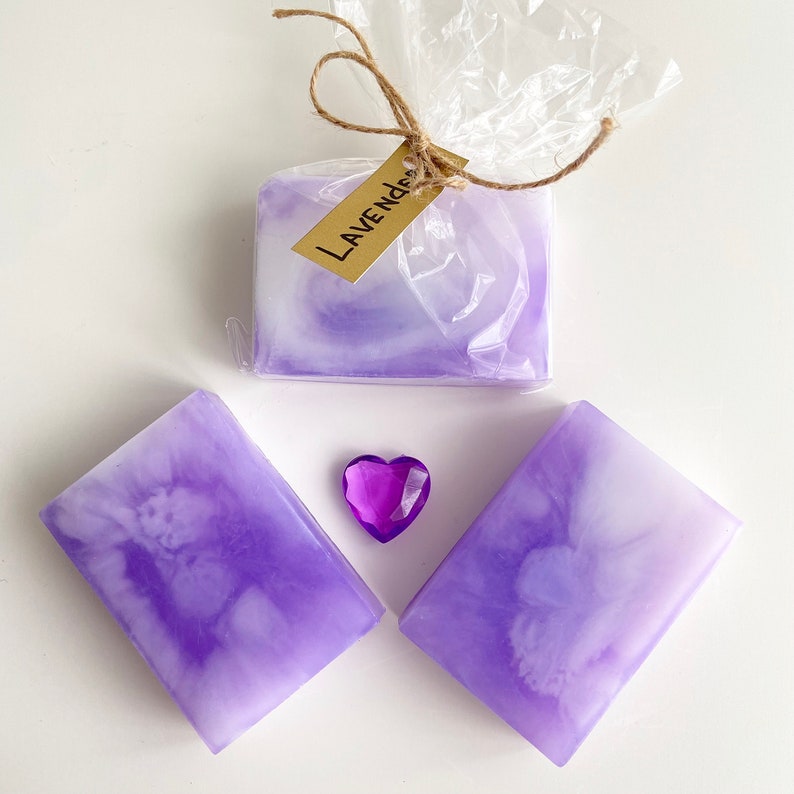 Lavender soap favors, lavender soap bar, lavender soaps, floral soap, vegan soap bar, organic soap bar, Homemade soap, glycerin soap, essential oil soap.