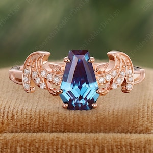 Unique Coffin Cut Alexandrite Engagement Ring Art Deco Vampire Bat Cluster Moissanite Promise Ring Vintage Alexandrite Wedding Ring Gift