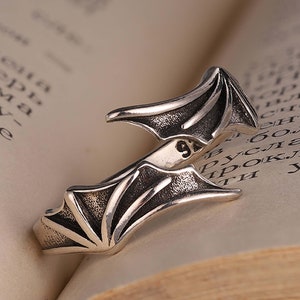 925 Sterling Silver Vintage Vampire Bat Ring, Demon Bat Wing Ring, Female Resizable Open Ring, Gothic Ring, Handcrafted Gift for Her