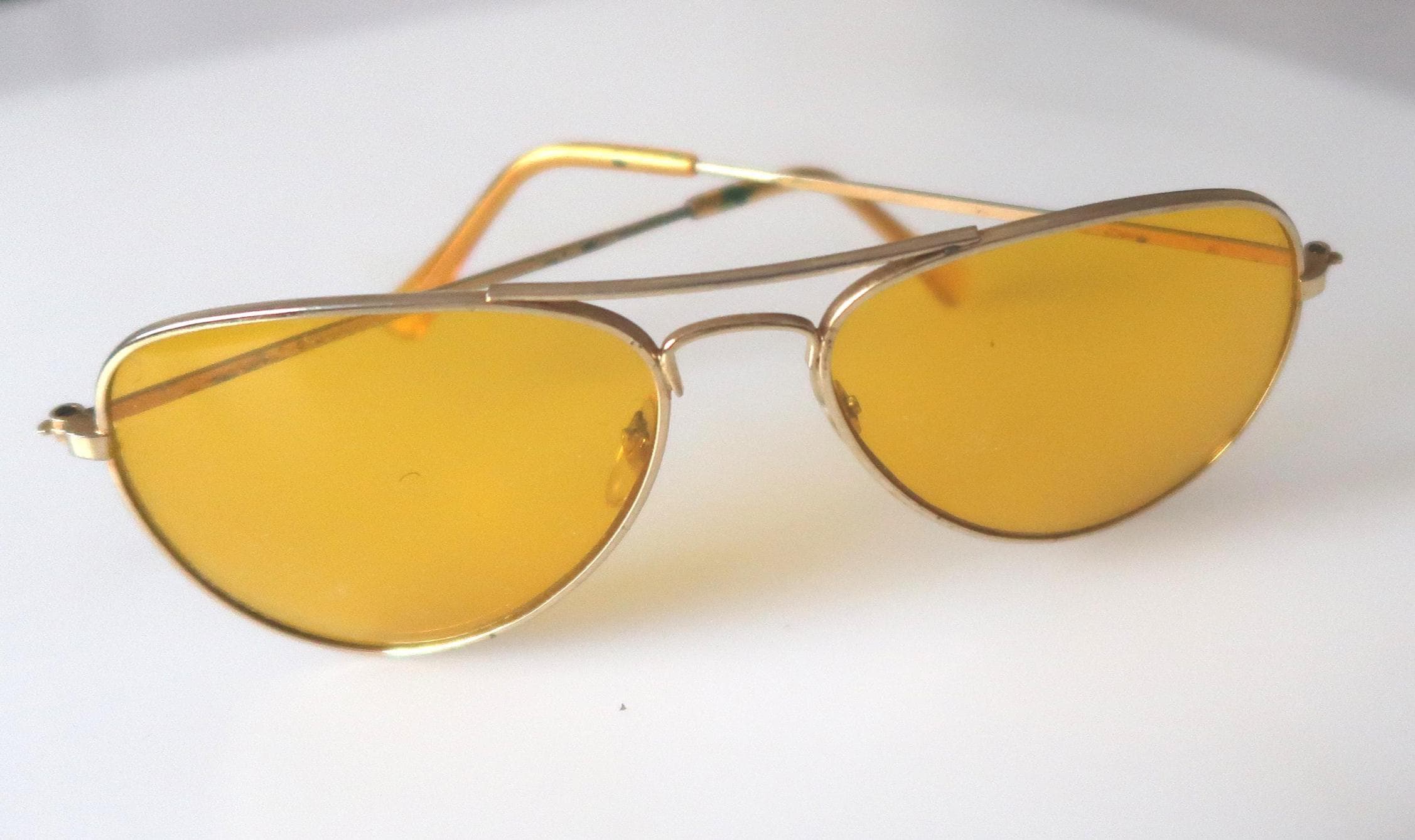Amber 70s Sunglasses - Etsy display picture 1