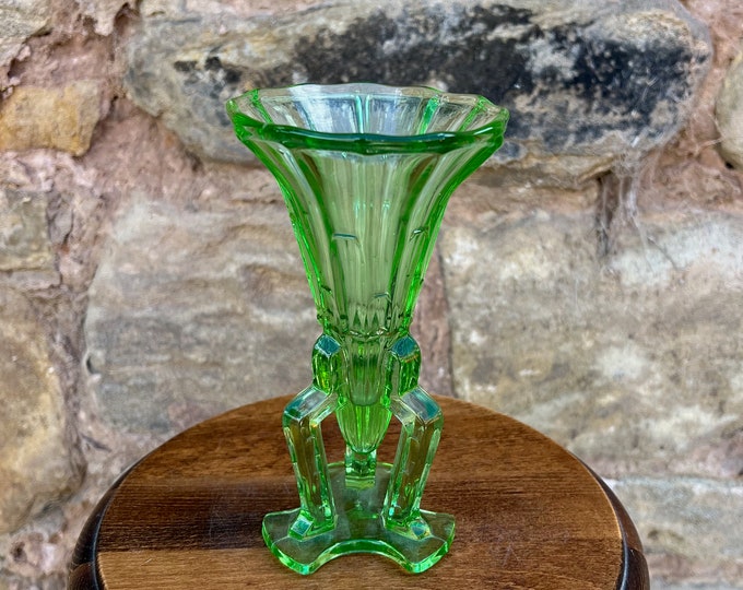 Stylish Vintage Art Deco Uranium Green Polished Glass Rocket Vase C1930