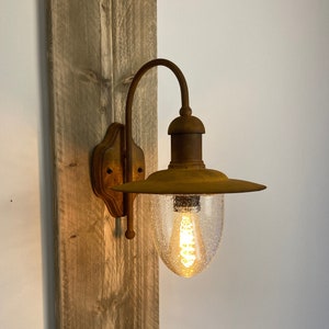 Handgefertigte rostige Außenlampe 110V / 220V with optional Schutzbeschichtung rostbeschichtete Lampe für E27 Glühbirnen TALLUX