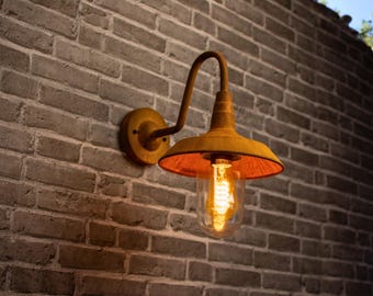 Handmade Rusty Outdoor Lamp 110V / 220V with Optional Protective Coating nillux