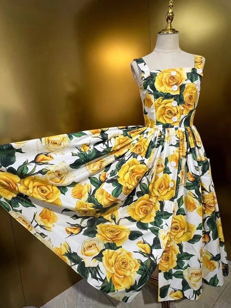 SOMMER 2024 Handgemachtes ärmelloses Baumwollkleid der italienischen Designerin Gelbe Rosen, Sizilien Kleid, Fliesen Porzellan Kleid Bild 3