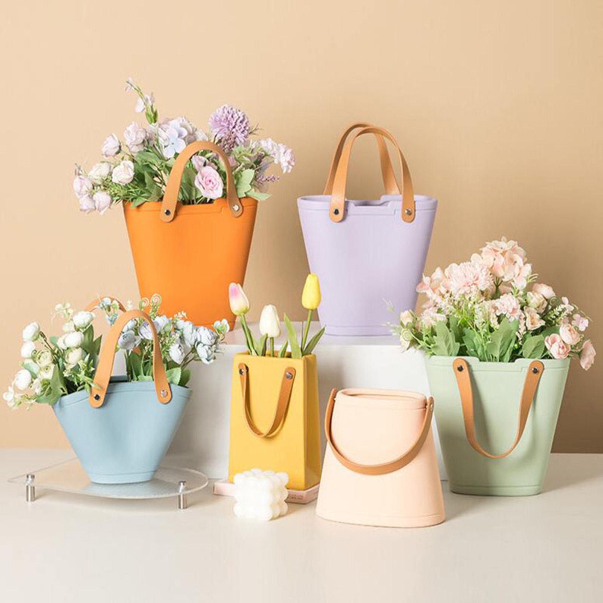 Mumufy 2 Pcs White Ceramic Handbag Vase for Modern Home Decor Bag Flower  Vase with Handle Purse Vase…See more Mumufy 2 Pcs White Ceramic Handbag  Vase