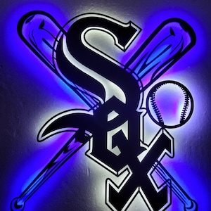 Arte de pared metálico LED de los White Sox – Letrero iluminado con el mapa de Illinois – Decoración de béisbol de la MLB – Luz para la cueva de los fans – Regalo de los White Sox