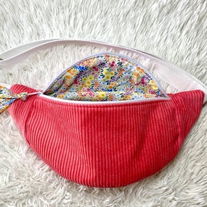 Sac banane velours côtelé rose bonbon