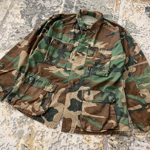 Chaqueta de camuflaje vintage USMC para hombre, parka militar de combate verde bosque USMC, abrigo para clima cálido del ejército, talla L