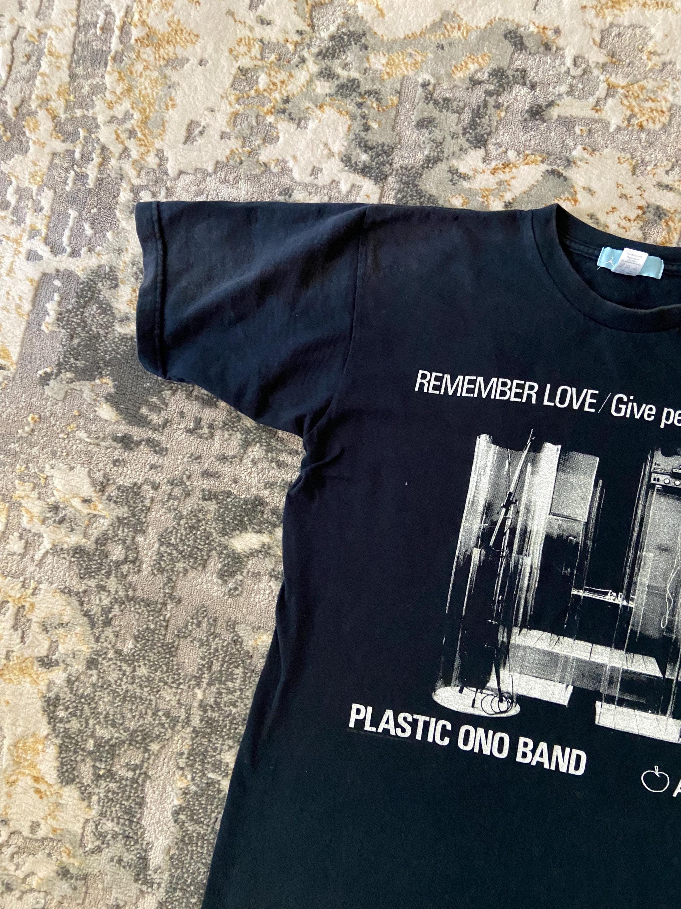 Vintage Y2K Plastic Ono Band Remember Yoko Ono John Lennon 