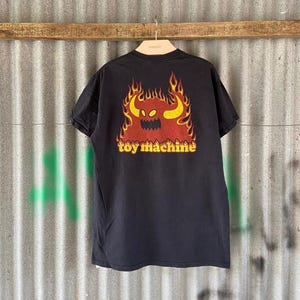 Vintage Y2K Toy Machine Skateboard  Skate Skateboarding Tee Size M