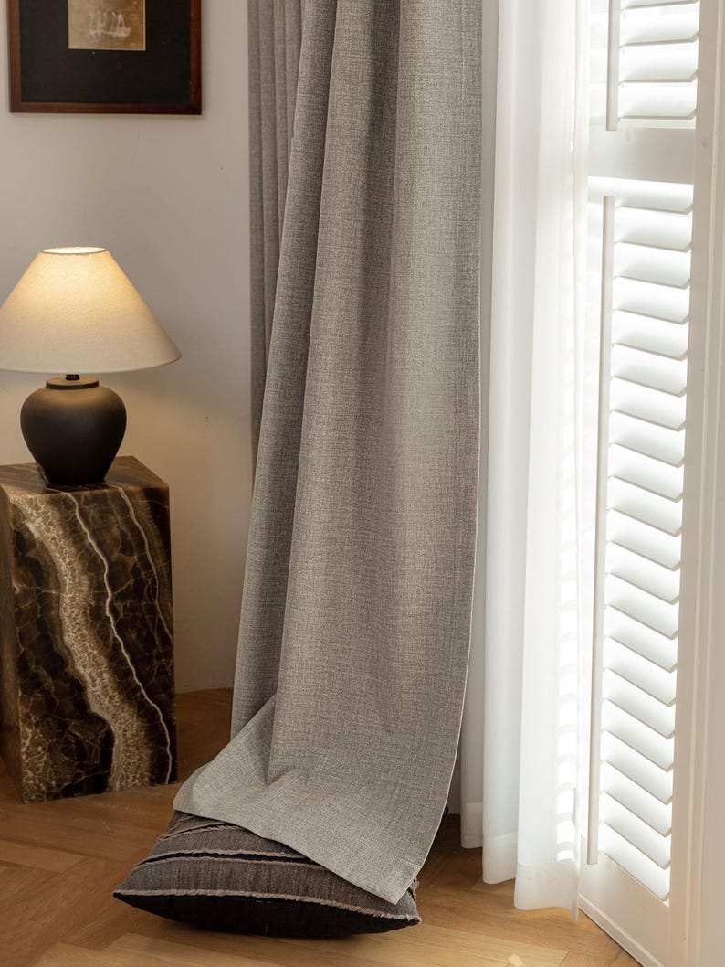 100% blackout curtain