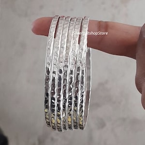 Semanarios Set of 7 Round Sterling Silver Bangle Bracelets Semanarios Set of 7 Round Sterling Silver Bangle Bracelets