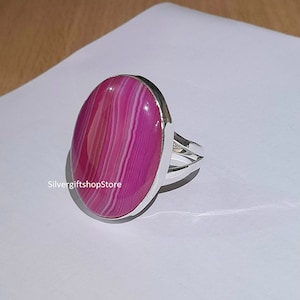 Oval rosa agatring: Handgjord modering i 925 sterlingsilver