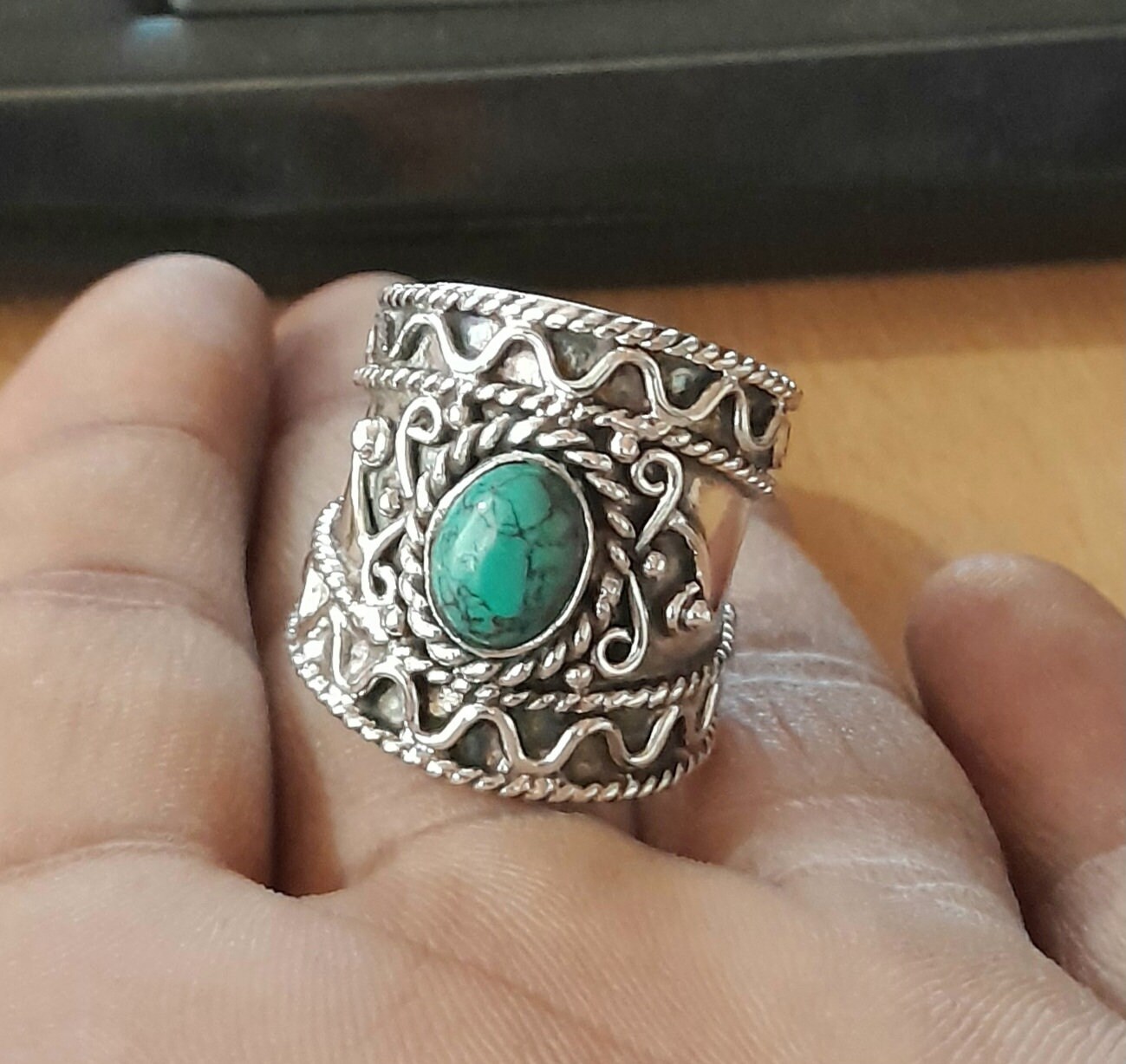 Anello fatto a mano con pietra preziosa turchese: fascia boho in argento sterling 925 - Italia