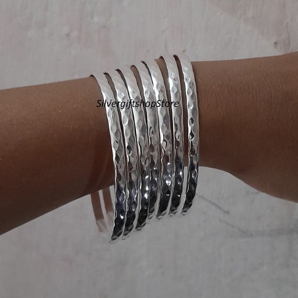 925Sterling Silber gehämmert Armreifen, Set von 7 Armreifen, halbrunde Armreifen, Stapeln Armreifen, schlanke dünne stapelbare Armreifen, Geschenk für Frauen