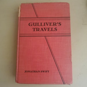 Vintage copy of Gulliver&#39;s Travels, vintage book, unique gift, children&#39;s book, red book