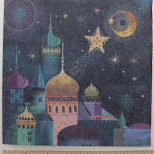 Tovaglioli di carta da 2 o 4 pezzi per lavori manuali, città orientale notturna, minareti turchesi, blu navy e viola su sfondo di cielo stellato