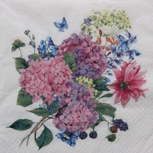 Guardanapos de papel para artesanato, 2 ou 4 unidades, hortênsia rosa e buquê misto de flores e frutas vermelhas em fundo branco, guardanapos decoupage de hortênsia