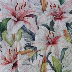 2- of 4-delige papieren servetten om te knutselen, lichtroze lelies op witte achtergrond, decoupage servetten met leliebloem, servetten bloemen, zomer
