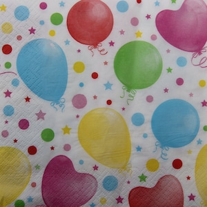 2 oder 4 Stück Papierservietten für Decoupage, bunte Luftballons auf weißem Hintergrund mit Stars & Dots Konfetti, Decoupage-Servietten für Kinder