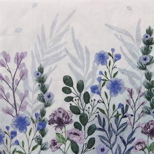 2 oder 4 Stück Papierservietten für Decoupage, blaue und lila Blumen und Laubmuster auf weißem Hintergrund, blaue Flachs Decoupage Servietten
