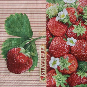 2 oder 4 Stück Papierservietten zum Basteln, Erdbeeren auf Gestreiftem Hintergrund mit Inschrift, Beeren Decoupage Servietten, Garten Journaling