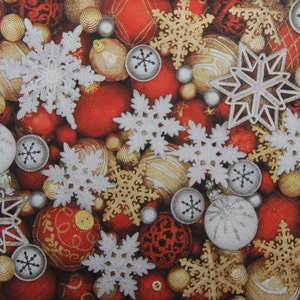 2- of 4-delige papieren servetten om te knutselen, rode en gouden kerstballen en witte bellen, sneeuwvlokdecorspatroon, kerstdecoupageservetten
