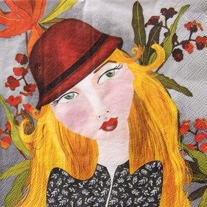 Tovaglioli di carta da 2 o 4 pezzi per decoupage, ragazza con cappello rosso su sfondo grigio e floreale, tovaglioli per decoupage viso di ragazze, tovaglioli scandinavi