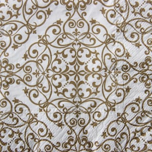 2 ou 4 serviettes en papier pour bricolage, motif graphique doré et blanc, serviettes ornementales sans couture pour découpage, taille cocktail 10 x 10 pouces