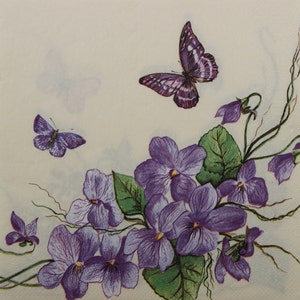 2 o 4 tovaglioli di carta per decoupage, fiori viola e farfalle su sfondo crema, tovaglioli artigianali, tovaglioli per decoupage con fiori
