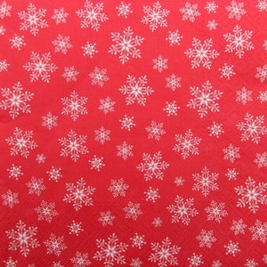 2 oder 4 Stück Papierservietten zum Basteln, kleine weiße Schneeflocken auf rotem Hintergrund, Weihnachts-Decocoupage, Schneeflocke-Servietten, Servietten, Winter