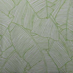 2 oder 4 Stück Papierservietten zum Basteln, grünes Bananenbaum-Blattmuster auf weißem Hintergrund, Servietten für Decoupage, Craft-Servietten, Journal