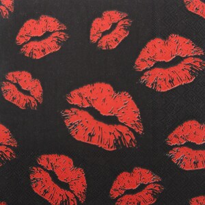 Tovaglioli di carta da 2 o 4 pezzi per artigianato, baci labbra rosse su sfondo nero, tovaglioli con motivo labbra, tovaglioli di San Valentino, scrapbooking