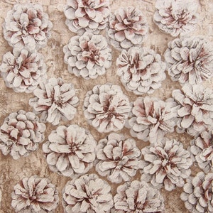 2 o 4 pezzi di tovaglioli di carta per lavori artigianali, motivo di pigne bianche su sfondo beige, tovaglioli per decoupage invernale, tovaglioli per decoupage con pigne
