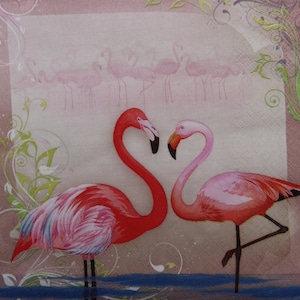2 ou 4 serviettes en papier pour découpage, paire de flamants roses avec ornement de plante grimpante sur fond rose pastel, serviettes pour découpage