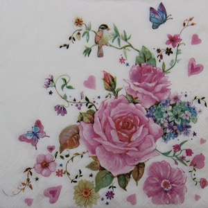 2 ou 4 serviettes en papier pour découpage, bouquet de roses roses et oiseaux, papillons, coeurs sur fond blanc, serviettes pour découpage bouquet de fleurs