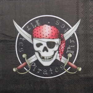 2 oder 4 Stück Papierservietten zum Basteln, Totenkopfpirat mit Schwertern im Kreis und Inschrift Piraten auf schwarzem Hintergrund, Servietten für Decoupage