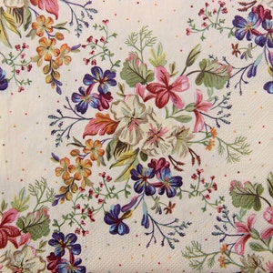 2 o 4 servilletas de papel para decoupage, patrón de flores de verano delicadas y coloridas sobre fondo crema con mini puntos, creación de collages florales