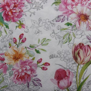 2 ou 4 serviettes en papier pour bricolage, pivoines roses et crème, tulipes sur fond blanc avec motif floral graphique noir, découpage
