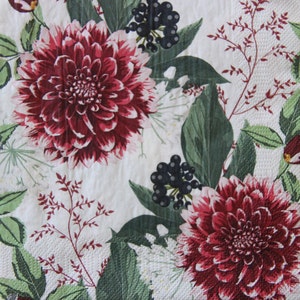Servilletas de papel de 2 o 4 piezas para la elaboración, racimos de dalias granates y bayas de Aronia sobre fondo blanco, decoupage de flores y bayas de otoño