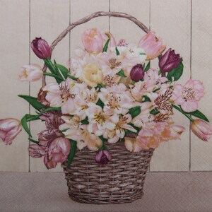 2 o 4 pezzi di tovaglioli di carta per decoupage, cestino di fiori primaverili rosa pastello e viola in cestino, tovaglioli per decoupage con cestino floreale