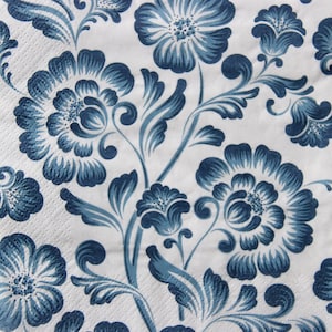 Tovaglioli di carta da 2 o 4 pezzi per artigianato, fiori blu su sfondo bianco, tovaglioli per decoupage blu e bianchi, tovaglioli per decoupage scandinavi