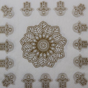 2 ou 4 serviettes en papier pour découpage, main Hamsa dorée et mandala sur fond blanc, main Namaste, main de Fatima serviettes pour découpage