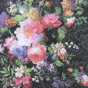 2 oder 4 Stück Papierservietten zum Basteln, Creme, Rosa Pfingstrosen Und Andere Blumen Auf Schwarzem Hintergrund, Blühende Blume Decoupage Servietten, Journal