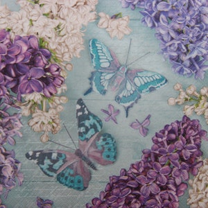 Servilletas de papel de 2 o 4 piezas para decoupage, mariposas turquesas y lilas blancas púrpuras sobre fondo verde azulado con guión, servilletas de mariposas