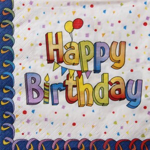 2 oder 4 Stück Papierservietten für Decoupage, bunte Konfetti auf weißem Hintergrund mit Inschrift alles Gute zum Geburtstag, Kinderparty Decoupage-Servietten