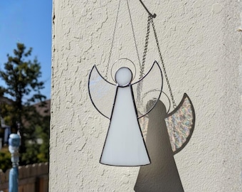 Stained Glass Angel Ornament – Handmade Guardian Angel Suncatcher, Memorial Gift, Christmas Window Decor, Religious Keepsake for Loved Ones
