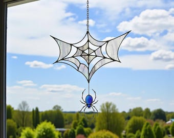 Witrażowy łapacz słońca z pajęczą siecią i kamieniem szlachetnym, ozdoba na okno na Halloween